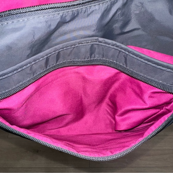 Travelon Anti-Theft Classic Messenger Bag Charcoal 1114 RFID - Picture 11 of 14